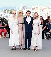 totallyelle-2017-05-23-thebeguiled-photocall-cannes-185.jpg
