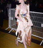 totallyelle-candid-cannes-2019-004.jpg